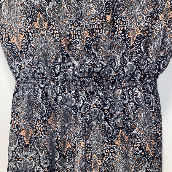 Chic Paisley Long Sleeve Romper - Picture 2 of 8